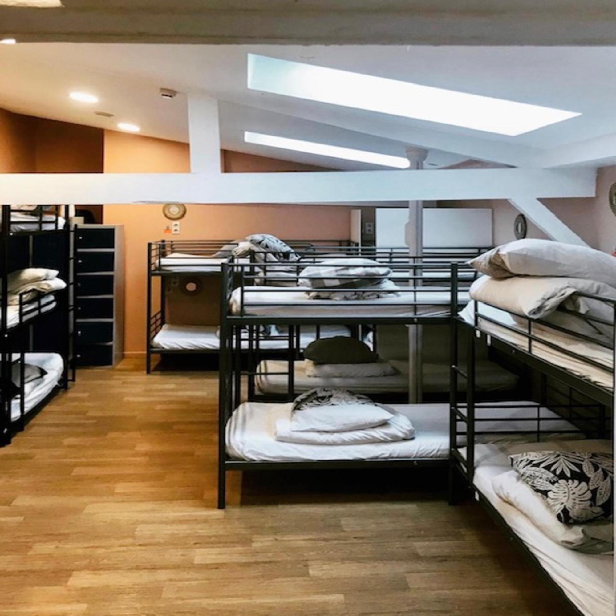 Trendy Hostel 이브리쉬르센 외부 사진