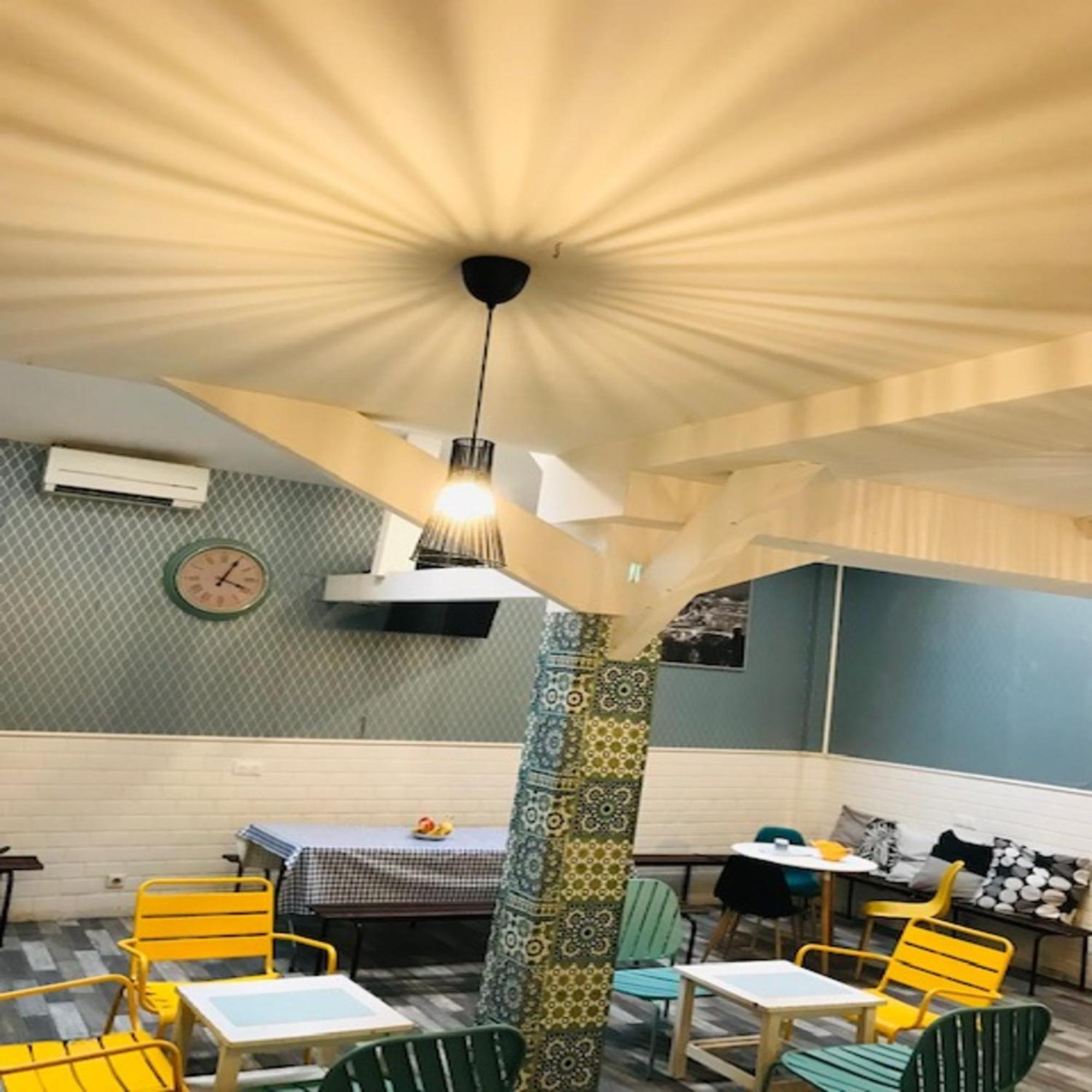Trendy Hostel 이브리쉬르센 외부 사진