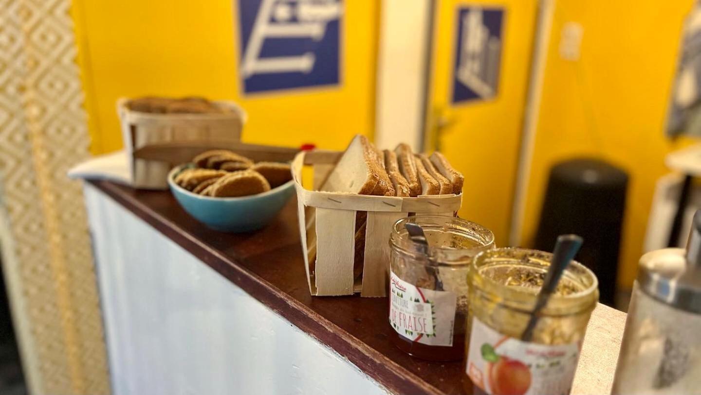 Trendy Hostel 이브리쉬르센 외부 사진