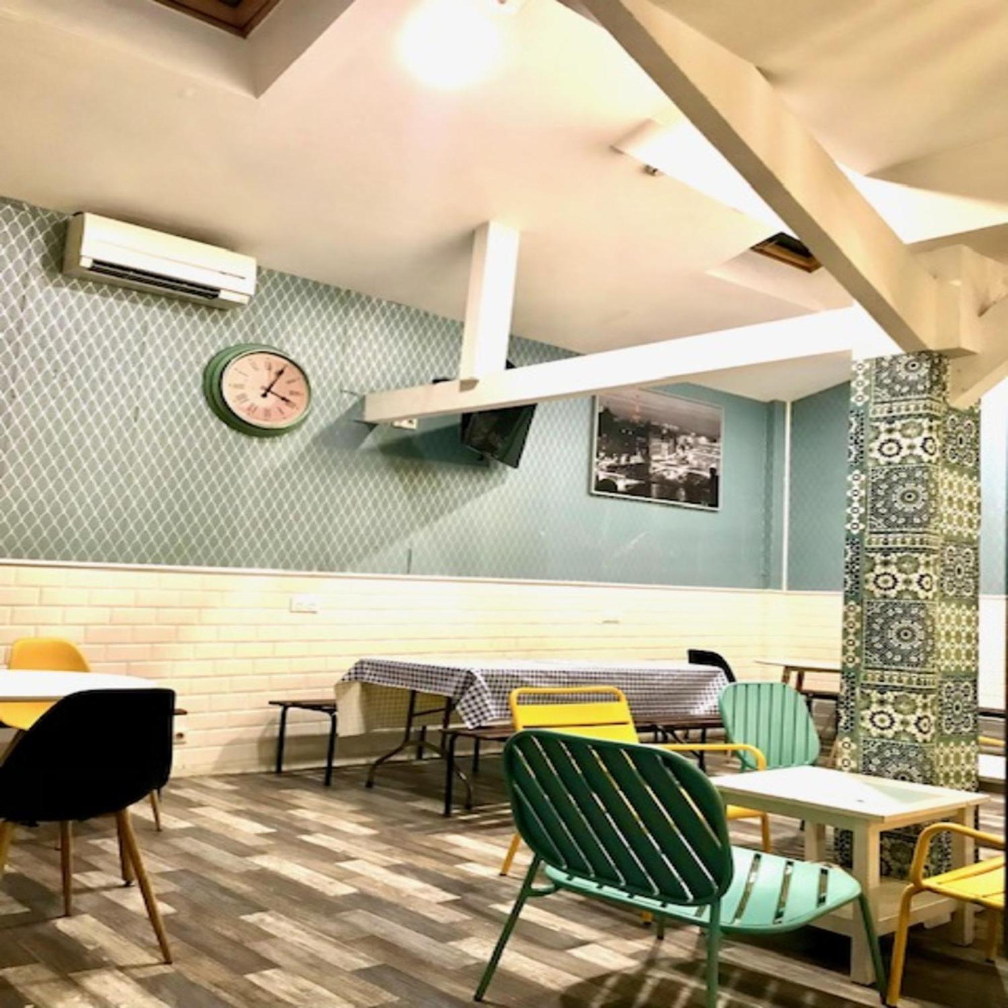 Trendy Hostel 이브리쉬르센 외부 사진