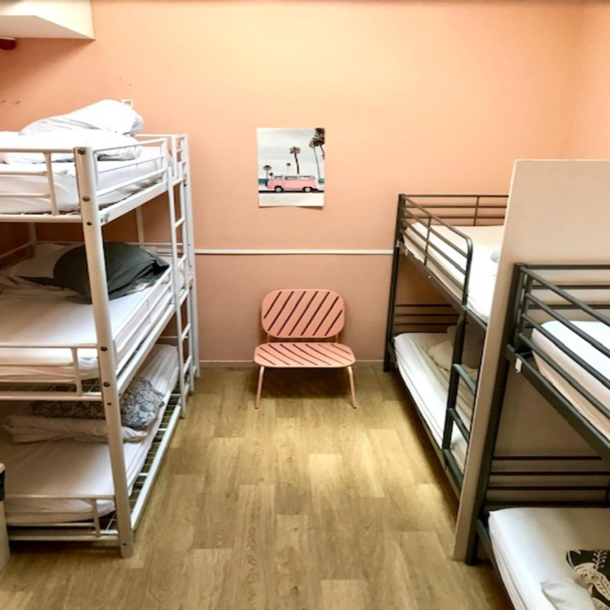 Trendy Hostel 이브리쉬르센 외부 사진